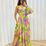 Kate - Elegant and Flowing Dress